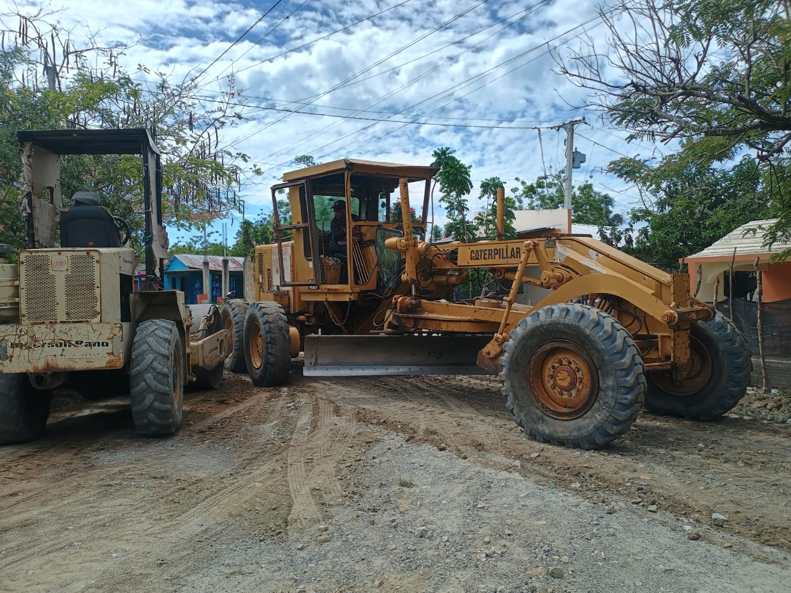 Acondicionamiento y mejora de los caminos vecinales en la comunidad de Los Basoras y el Coli.
