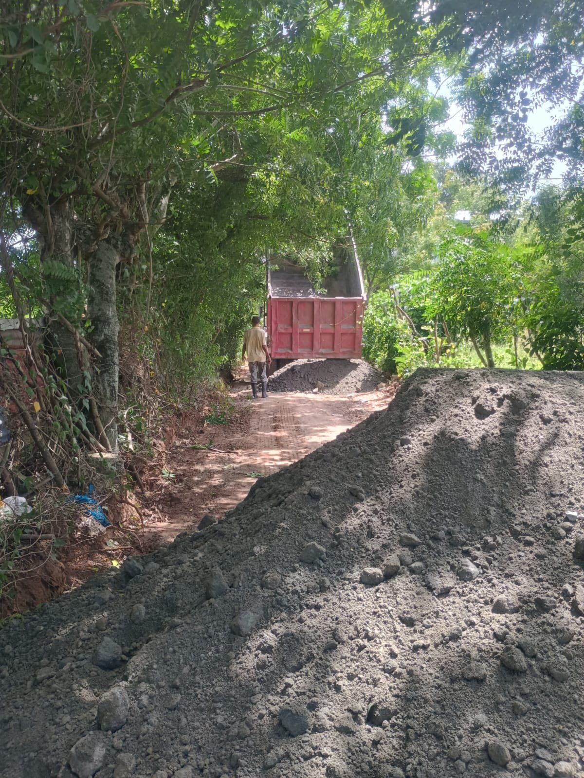 Acondicionamiento E Intervención En Todos Sus Caminos Vecinales